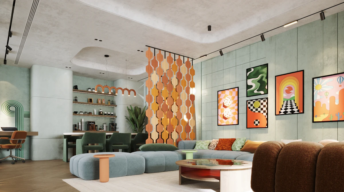 تصميم داخلي لغرفة معيشة بنمط ريترو في الرياض، يتميز بجدران باللون الأخضر المريمي، وأريكة مخملية منحنية، وفواصل جدارية هندسية مع إضاءة مودرن.