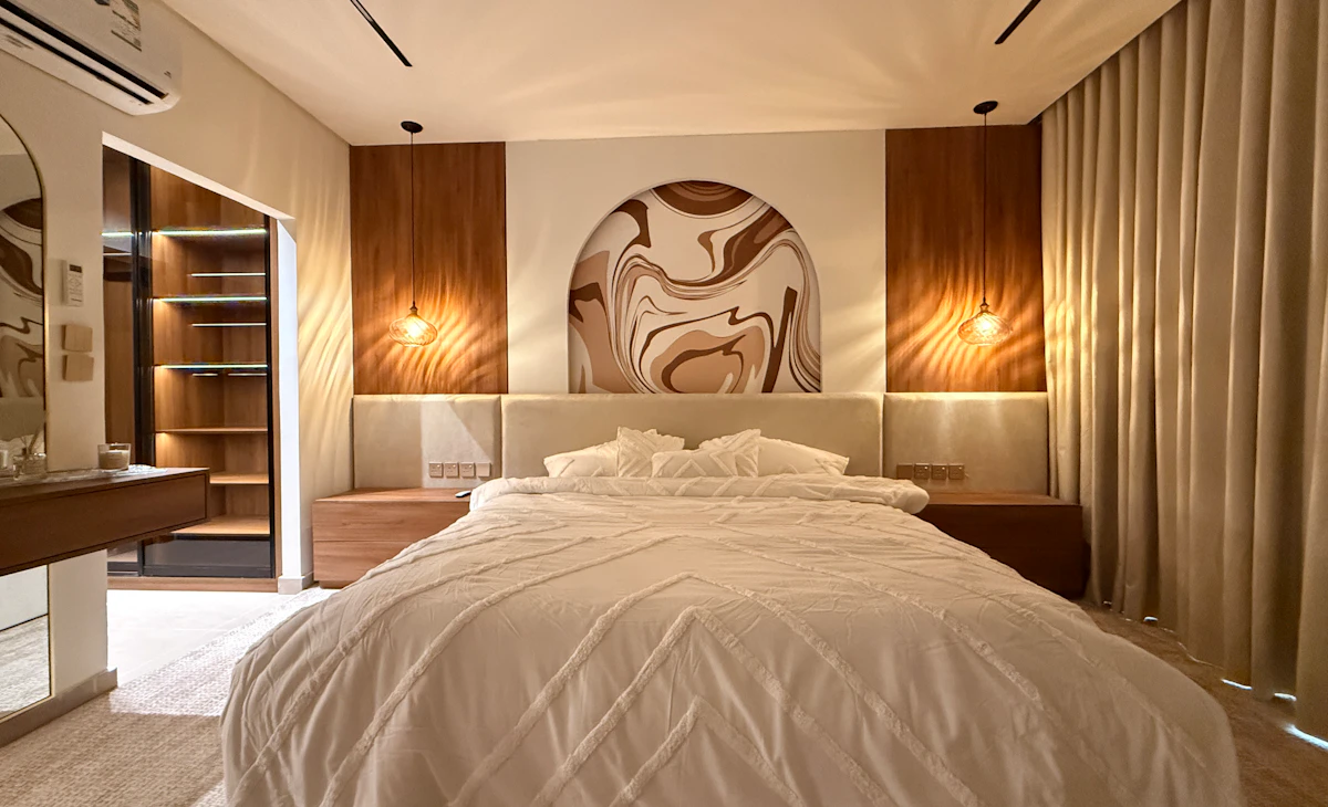 master bedroom highlighting the natural colors for a clean and relaxing atmosphere