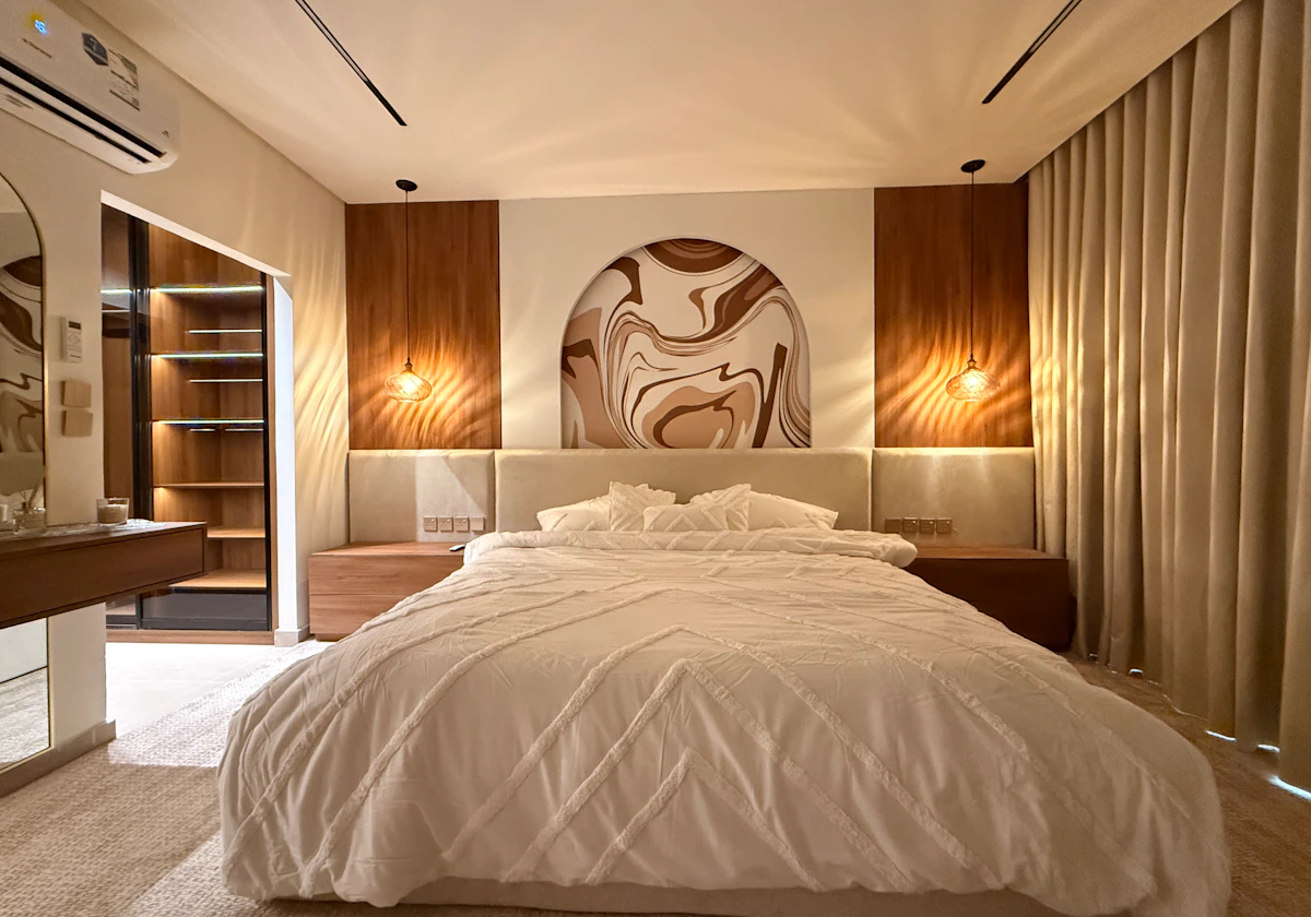 master bedroom highlighting the natural colors for a clean and relaxing atmosphere